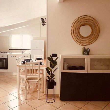 La Via Del Mare Apartment อัลเบงกา ภายนอก รูปภาพ