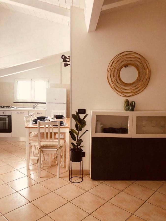 La Via Del Mare Apartment อัลเบงกา ภายนอก รูปภาพ