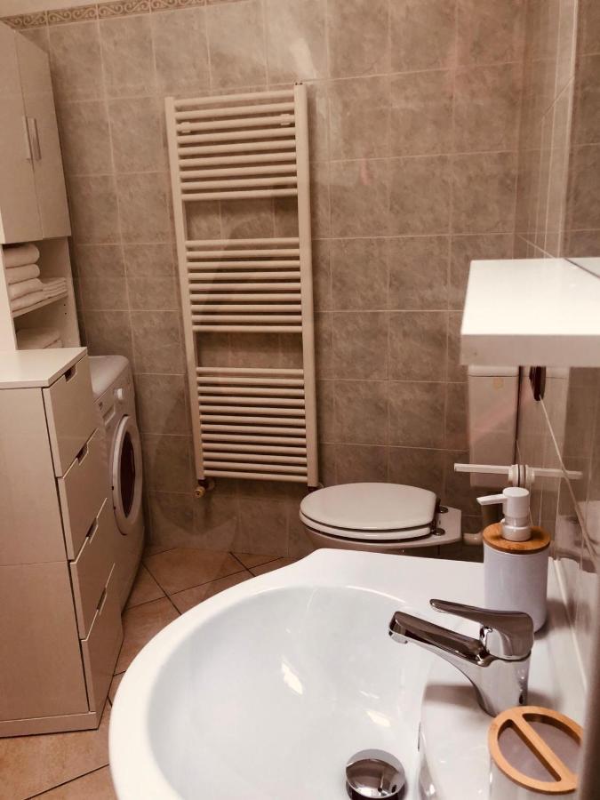 La Via Del Mare Apartment อัลเบงกา ภายนอก รูปภาพ