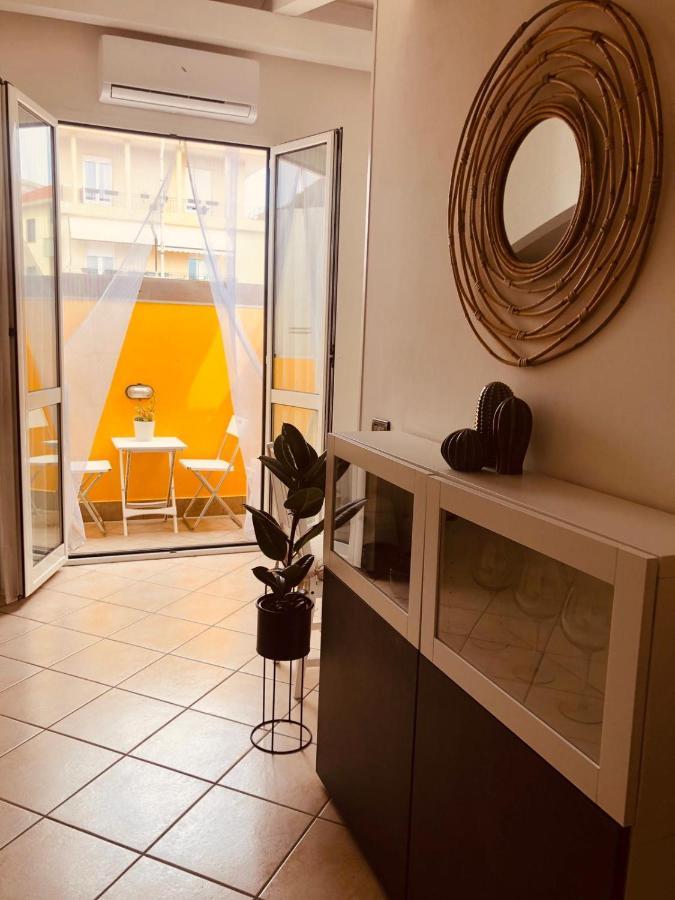 La Via Del Mare Apartment อัลเบงกา ภายนอก รูปภาพ