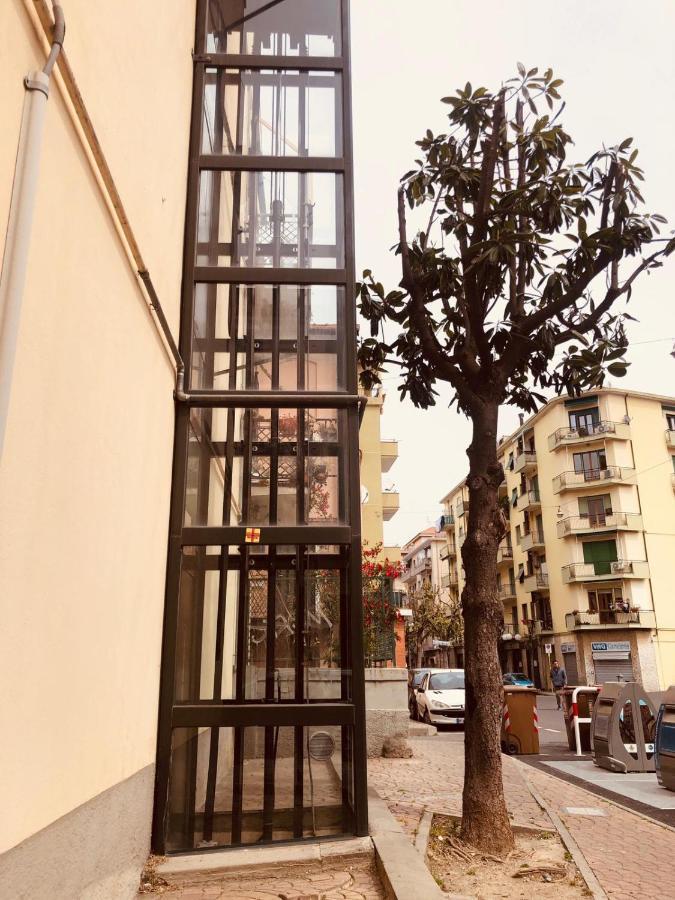La Via Del Mare Apartment อัลเบงกา ภายนอก รูปภาพ