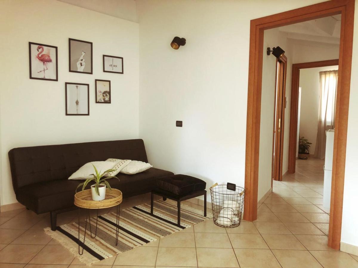 La Via Del Mare Apartment อัลเบงกา ภายนอก รูปภาพ